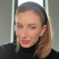 Елена Николова